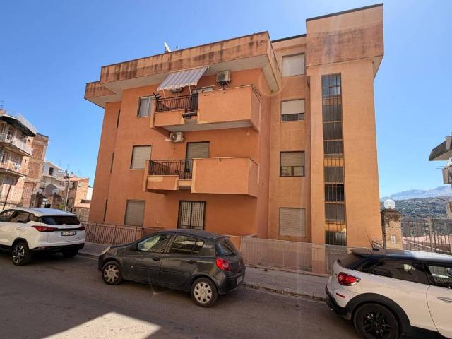Attico / Mansarda in vendita a Campofelice di Roccella PA