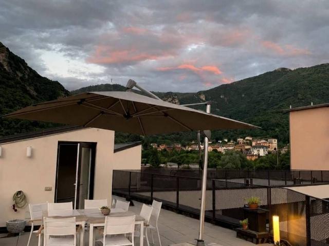 Attico / Mansarda in vendita a Canzo CO
