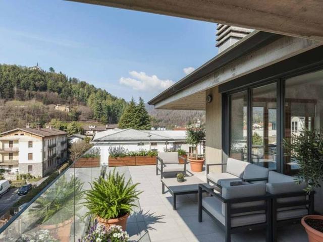 Attico / Mansarda in vendita a Clusone BG