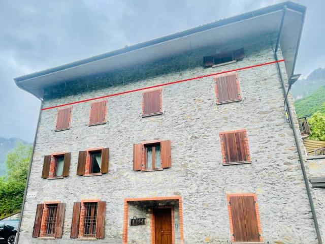 Attico / Mansarda in vendita a Darfo Boario Terme BS