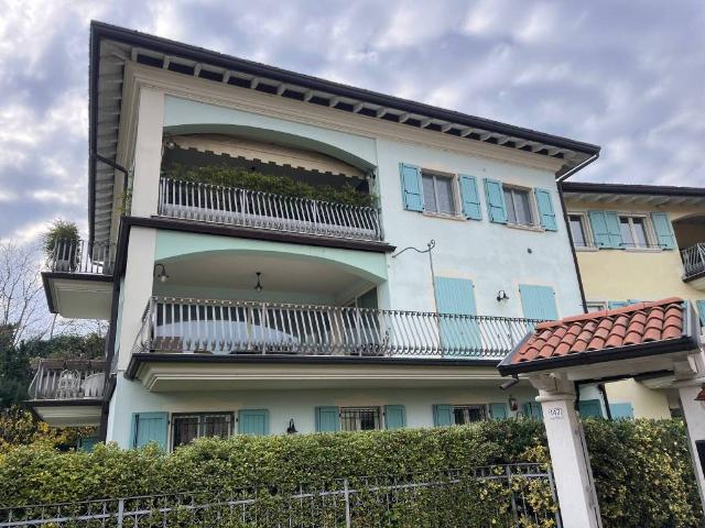 Attico / Mansarda in vendita a Desenzano del Garda BS