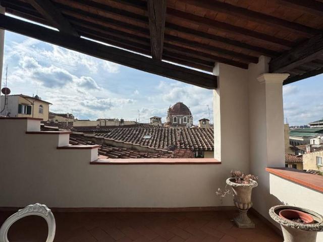Attico / Mansarda in vendita a Firenze FI