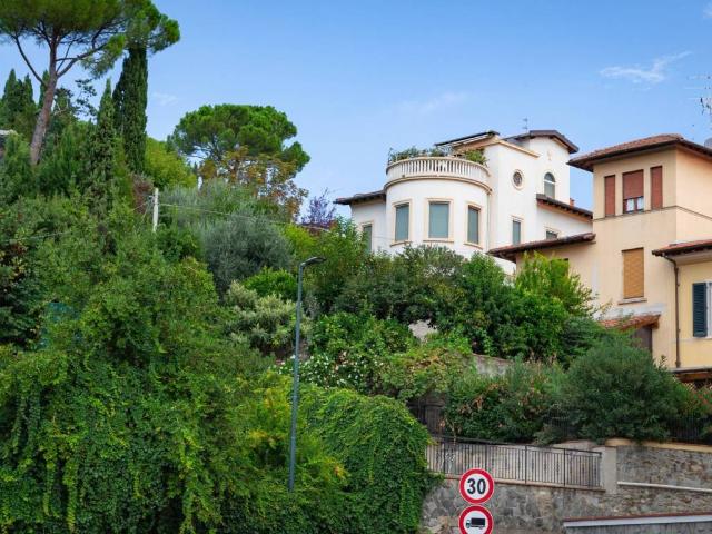Attico / Mansarda in vendita a Firenze FI