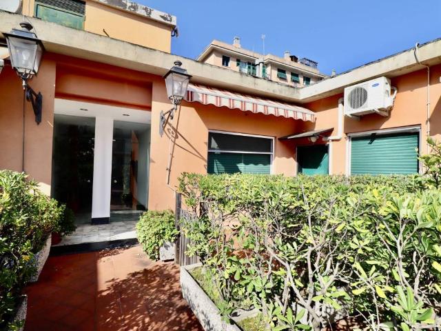 Attico / Mansarda in vendita a Genova GE