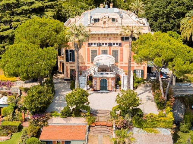 Attico / Mansarda in vendita a Genova GE