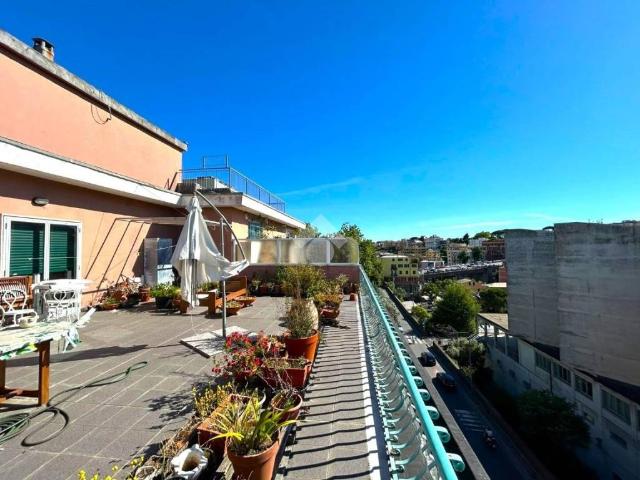 Attico / Mansarda in vendita a Genova GE