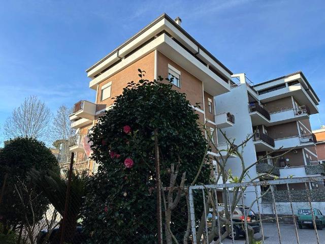 Attico / Mansarda in vendita a Genzano di Roma RM