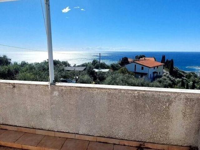 Attico / Mansarda in vendita a Imperia IM