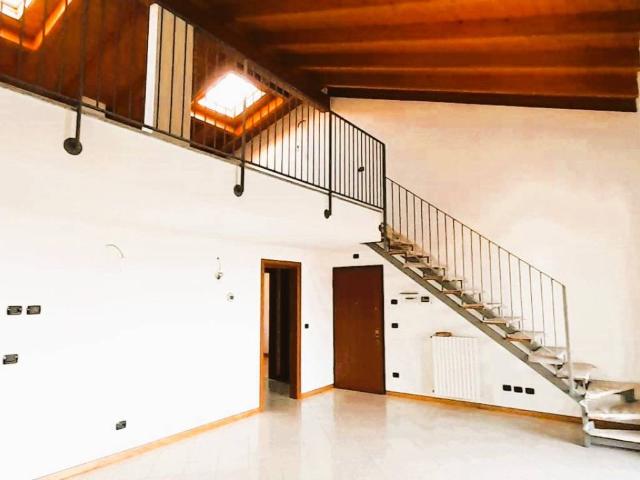 Attico / Mansarda in vendita a Lodi Vecchio LO
