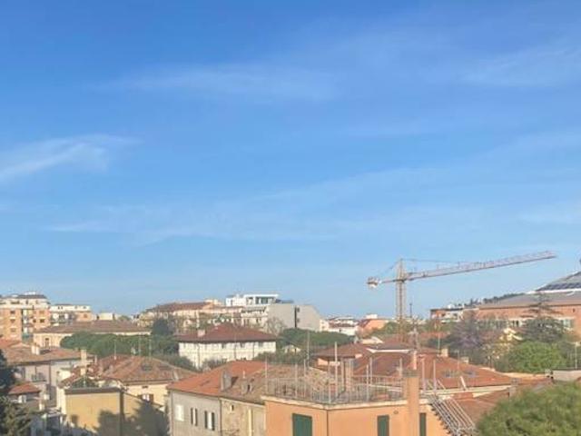 Attico / Mansarda in vendita a Pesaro PU