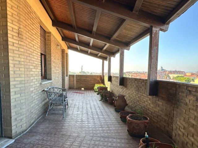 Attico / Mansarda in vendita a Pesaro PU