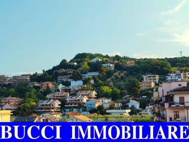 Attico / Mansarda in vendita a Pescara PE