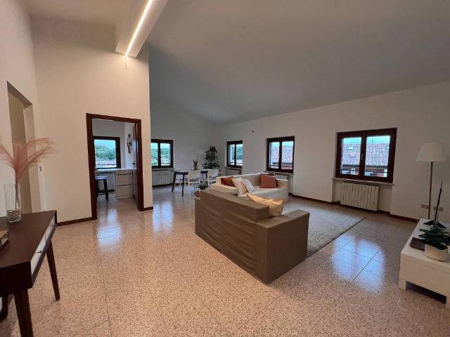 Appartamento in vendita a Peschiera del Garda VR