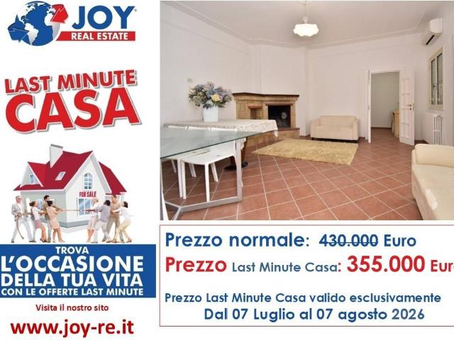 Attico / Mansarda in vendita a Porto Cesareo LE