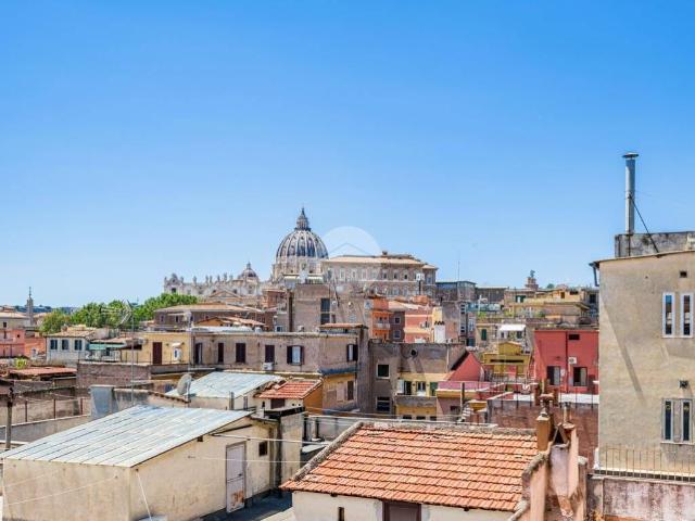 Attico / Mansarda in vendita a Roma RM