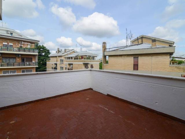 Attico / Mansarda in vendita a Roma RM