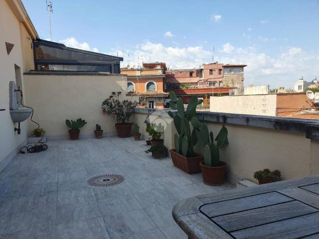 Attico / Mansarda in vendita a Roma RM