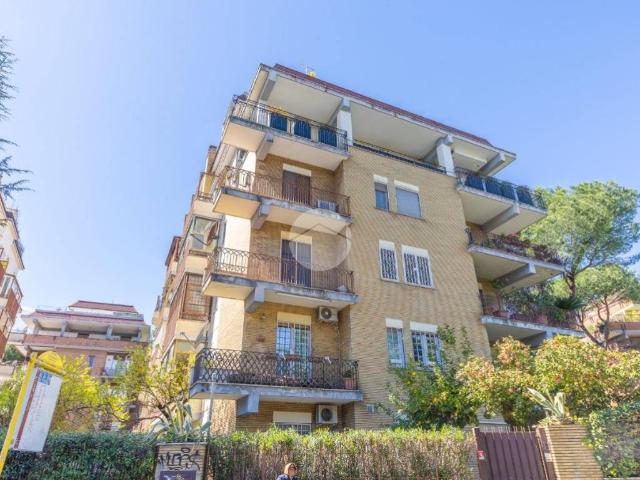 Appartamento in vendita a Roma RM