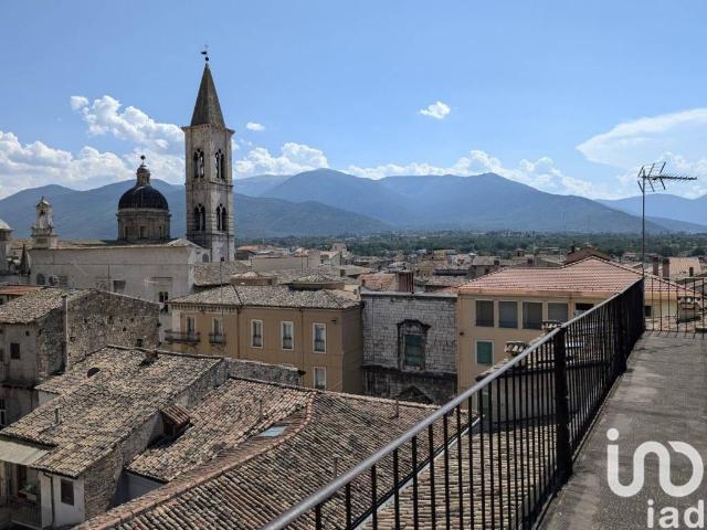 Attico / Mansarda in vendita a Sulmona AQ