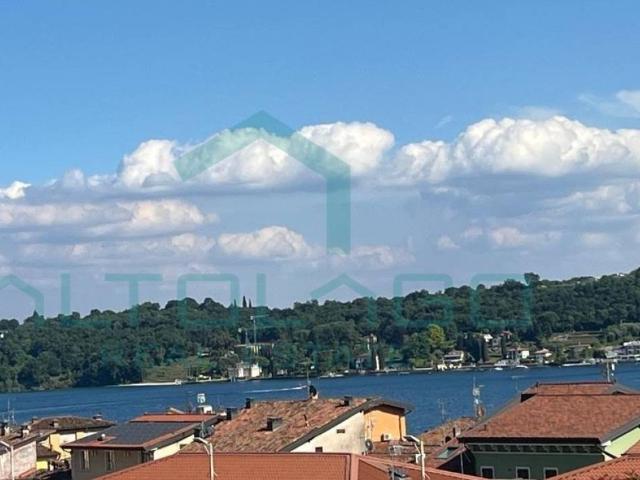 Attico / Mansarda in vendita a Salò BS