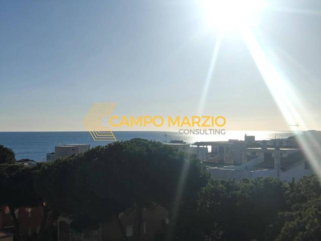 Attico / Mansarda in vendita a Santa Marinella RM