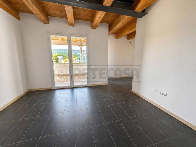 Attico / Mansarda in vendita a Schio VI