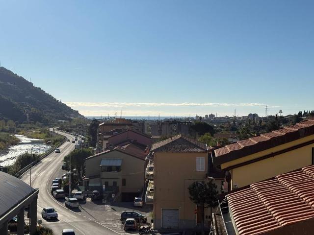 Attico / Mansarda in vendita a Taggia IM
