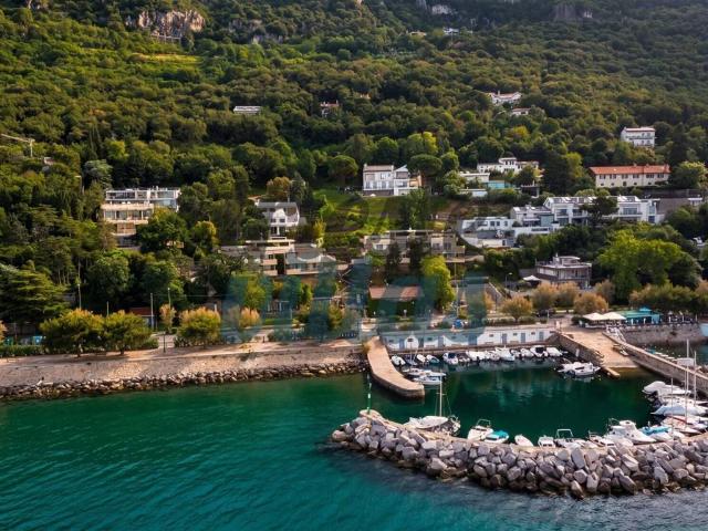 Attico / Mansarda in vendita a Trieste TS