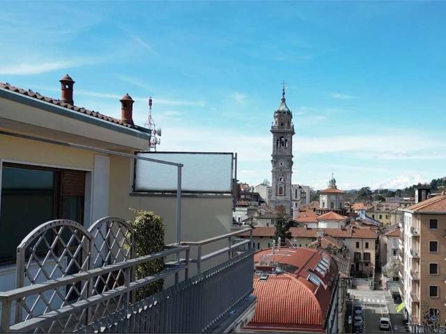 Attico / Mansarda in vendita a Varese VA