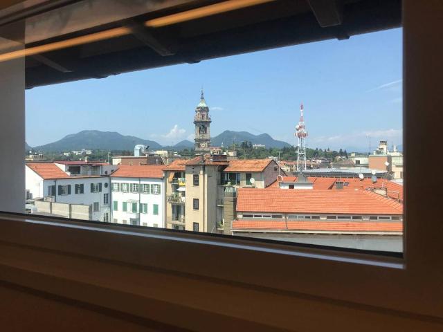 Attico / Mansarda in vendita a Varese VA