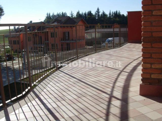 Attico nuovo, 180 m², Semicentro, Chieri