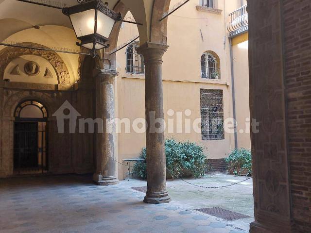 Attico via Castiglione 1, Centro Storico, Bologna