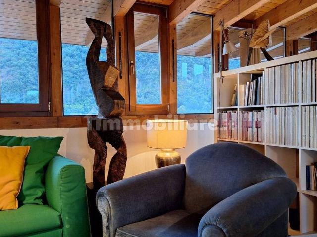 Attico via Fabio Filzi 36, Laveno, Laveno Mombello