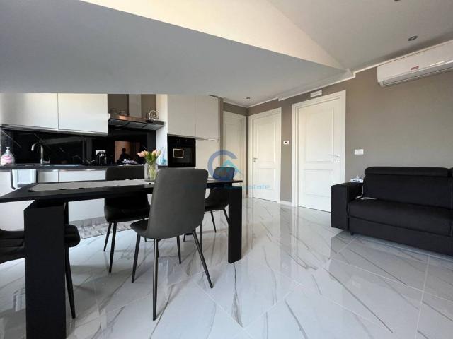 Attico viale Crotone 210f, Catanzaro Lido, Catanzaro