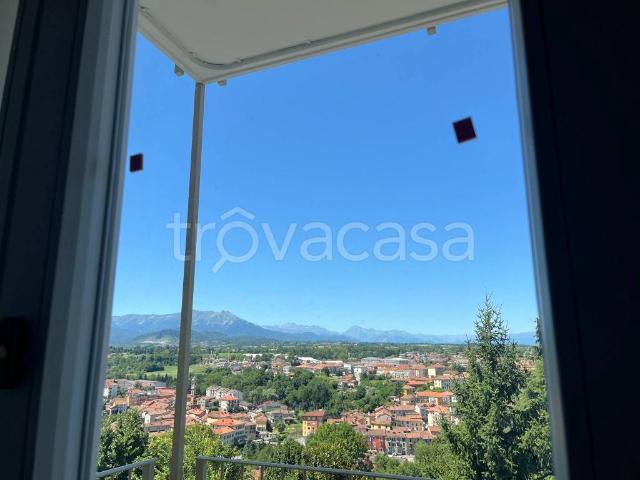 Attico/mansarda in vendita a Mondovì via Nino Carboneri