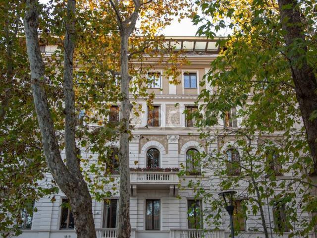 Attico/mansarda in vendita a Milano, Morgagni
