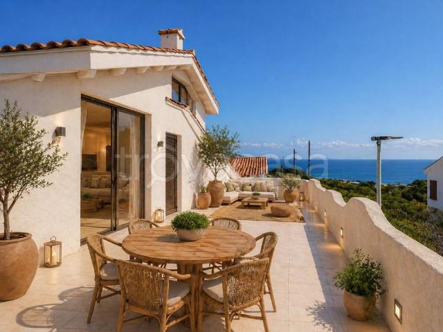 Attico/mansarda in vendita a Santa Teresa Gallura via Cala Francese