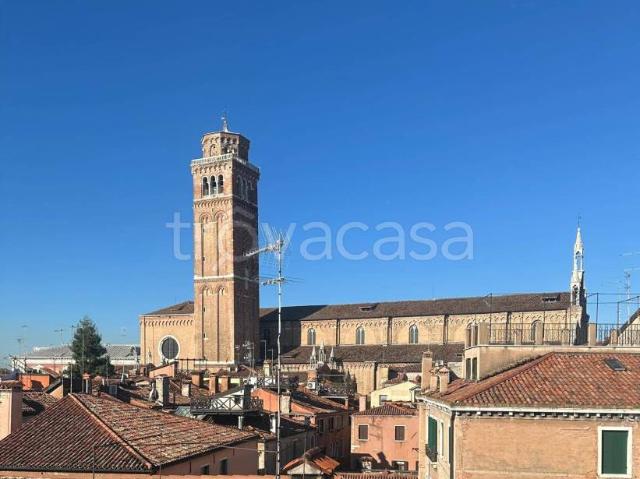 Attico/mansarda in vendita a Venezia, San Polo