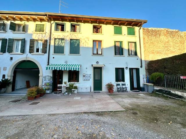 Attico/mansarda in vendita a Villafranca di Verona