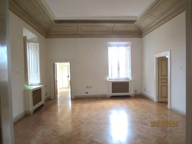 Attico/mansarda in affitto a Roma piazza dell'Orologio, Via Giulia