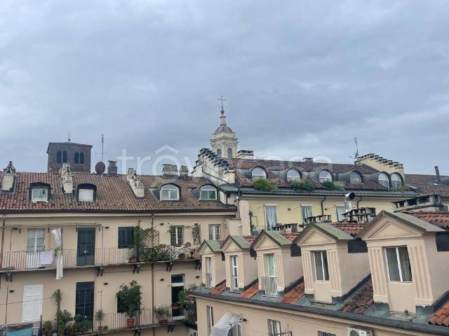 Attico/mansarda in affitto a Torino, Quadrilatero Romano