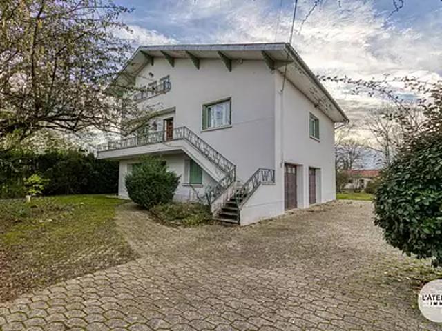 Attignat 01340 Achat / Vente maison 8 pièces t8 au dernier étage