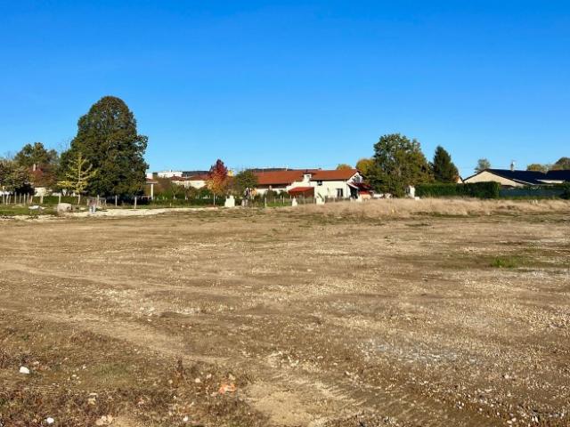 Attignat Vente Terrain 01