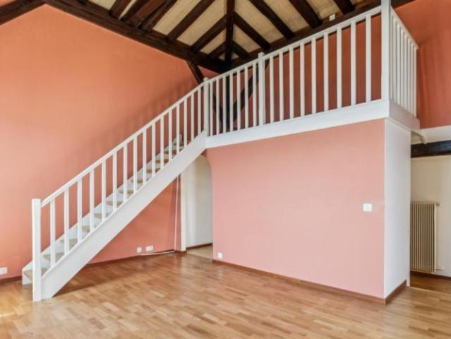 Attikawohnung ein Zimmer