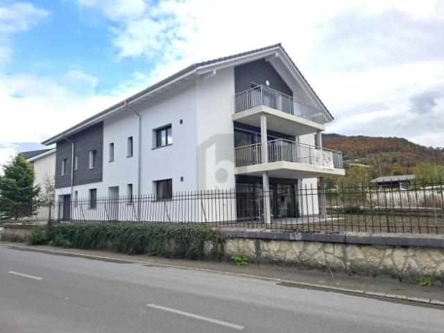 ATTIQUE NEUVE, SPACIEUSE, LUMINEUSE ET MODERNE