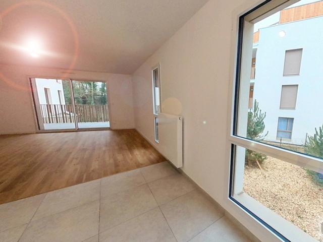 Attique d'Exception: T5 de 102 m² avec Terrasse Plein Ciel