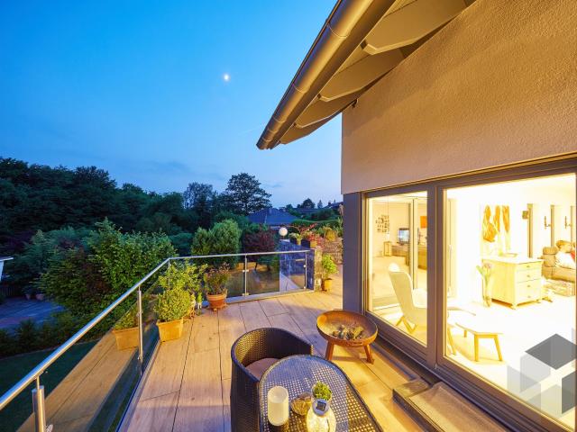 ATTIQUE LUMINEUX AVEC QUADRI EXPOSITION+GRANDE TERRASSE! 4 pièces, 86 m²