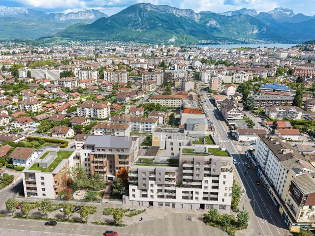 Attique T4 neuf – Dernier étage avec balcon et garage double – Annecy Cran Gevrier