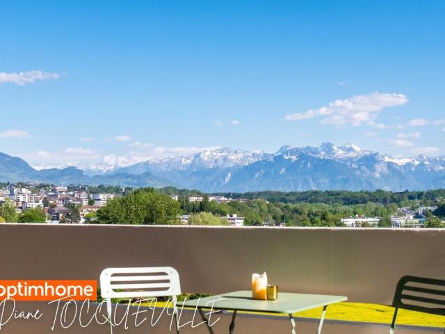 Attique traversant – Vue panoramique Mont Blanc & Jura – 101 m² – Dernier étage