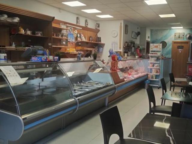 Attivit commerciale negozio